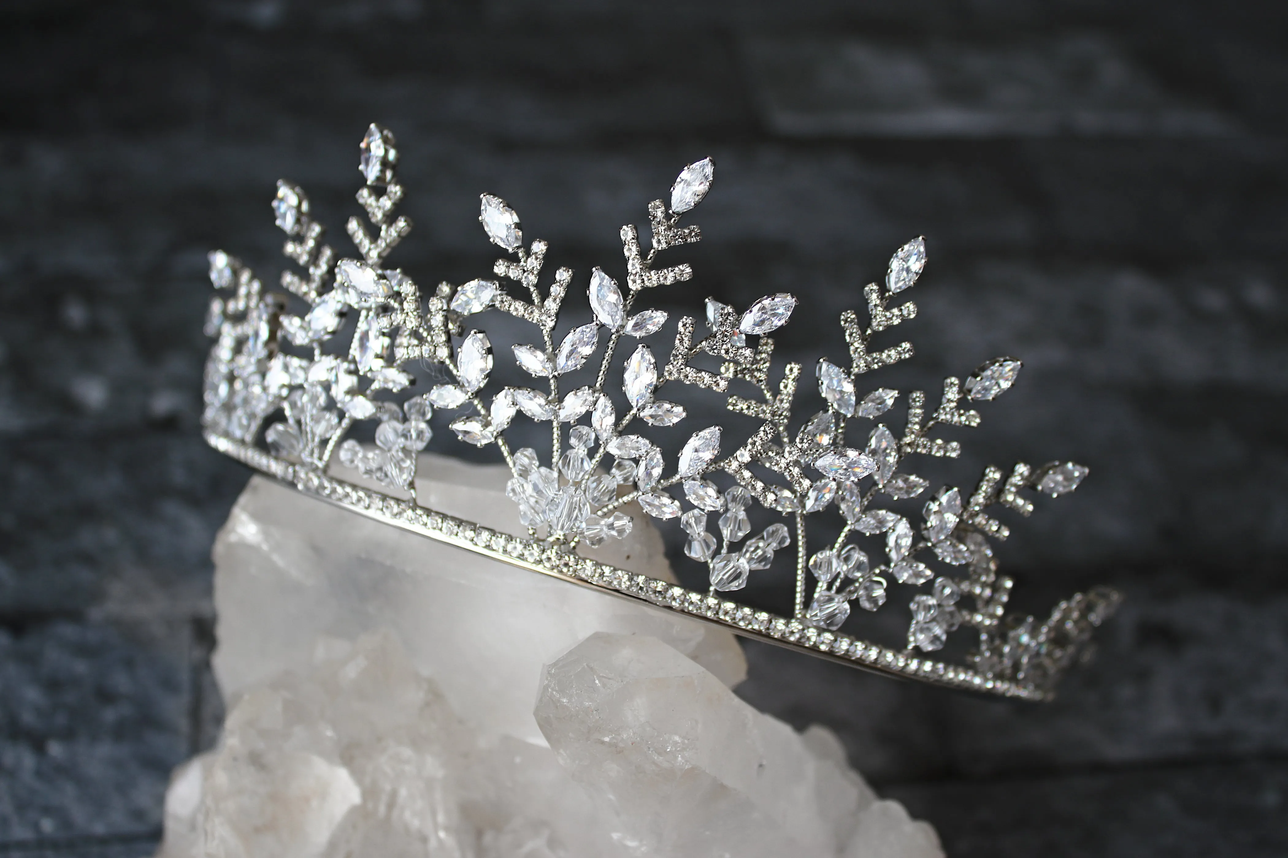 HENRIETTE Simulated Diamond Wedding Crown