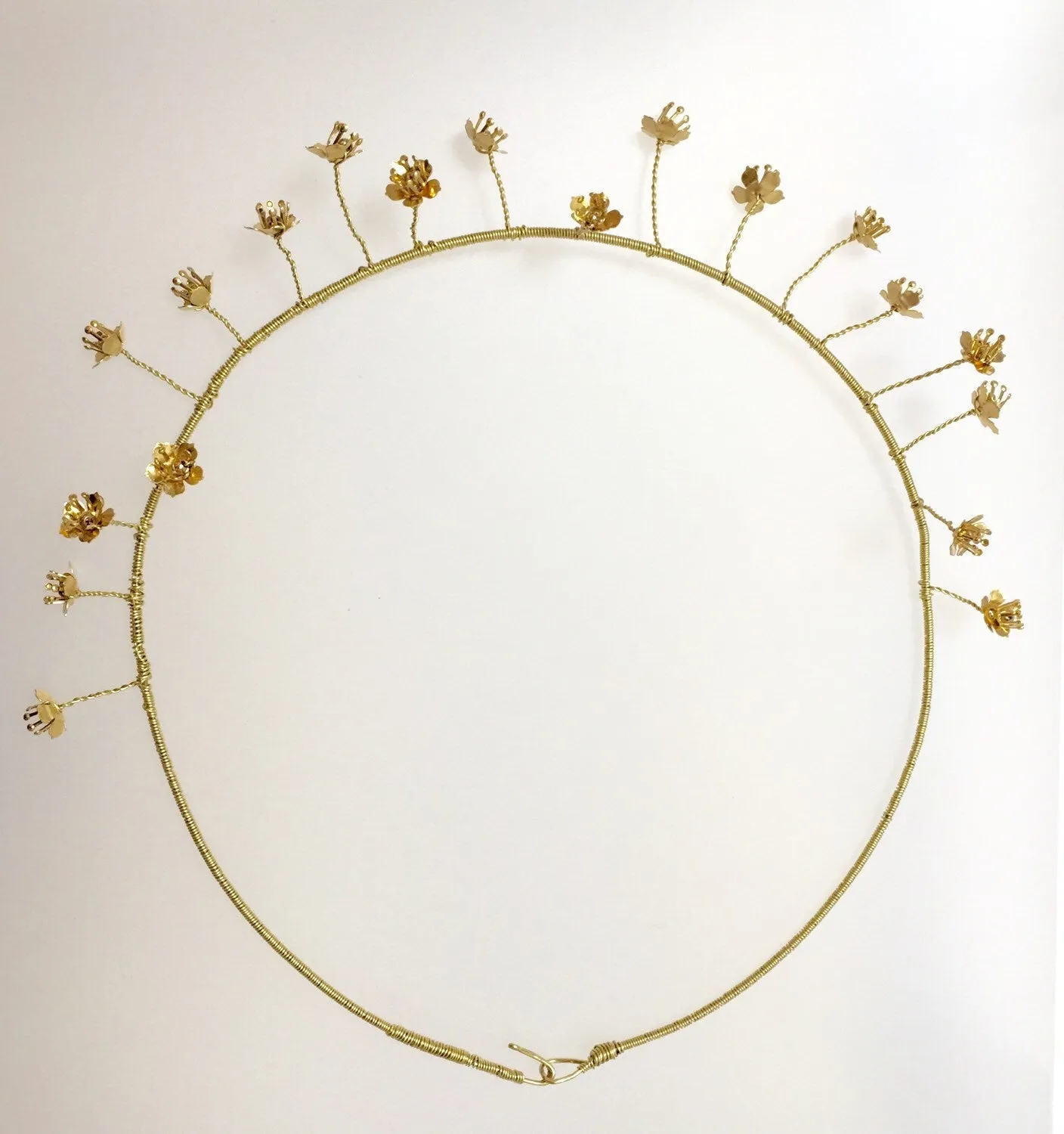 The BRIONY Flower Halo