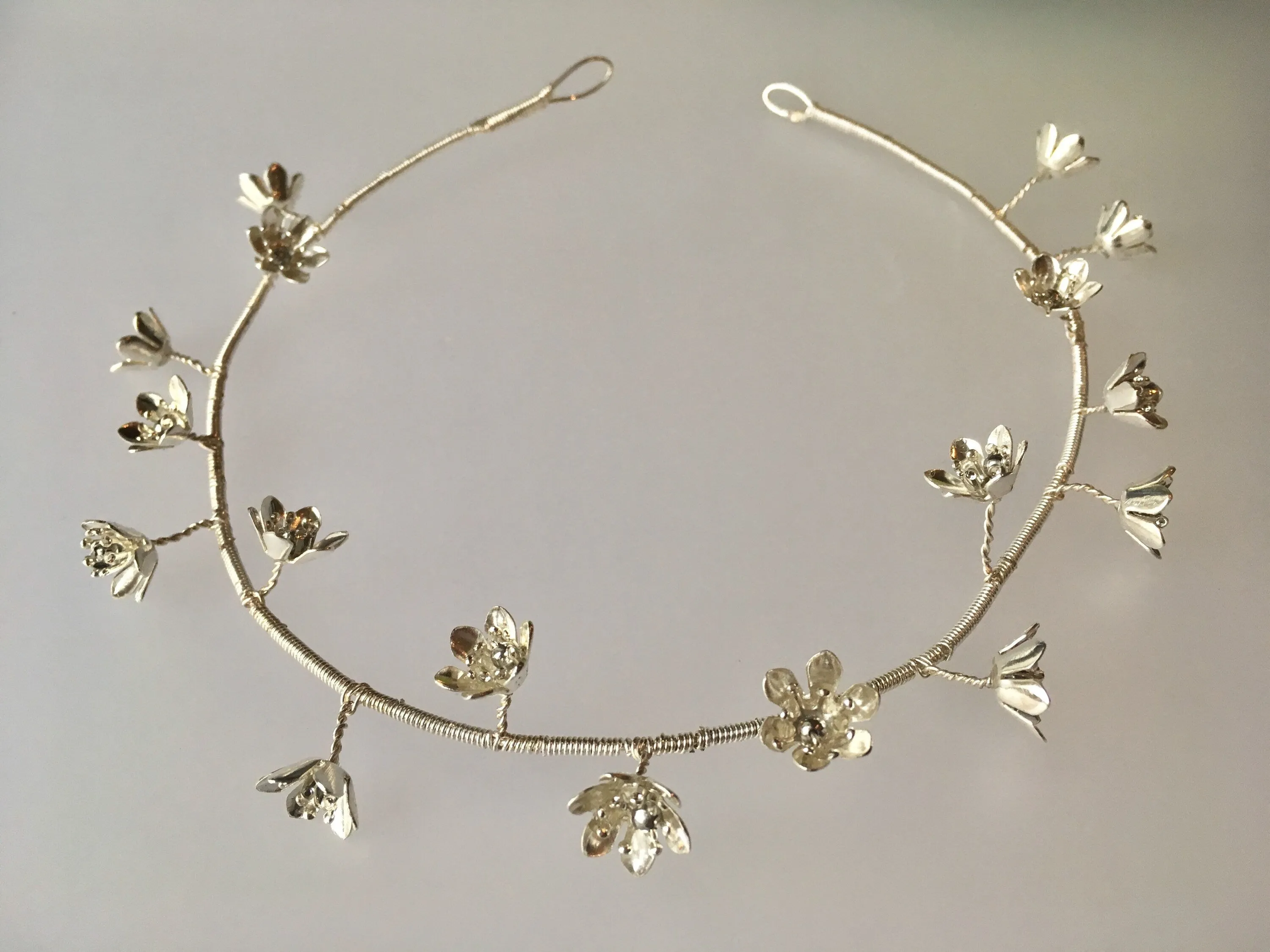 The BRIONY Flower Halo